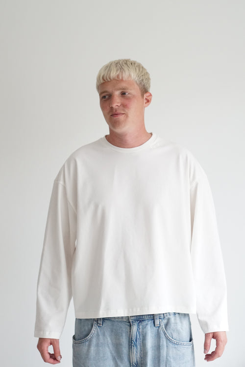 b's baggy longsleeve off-white